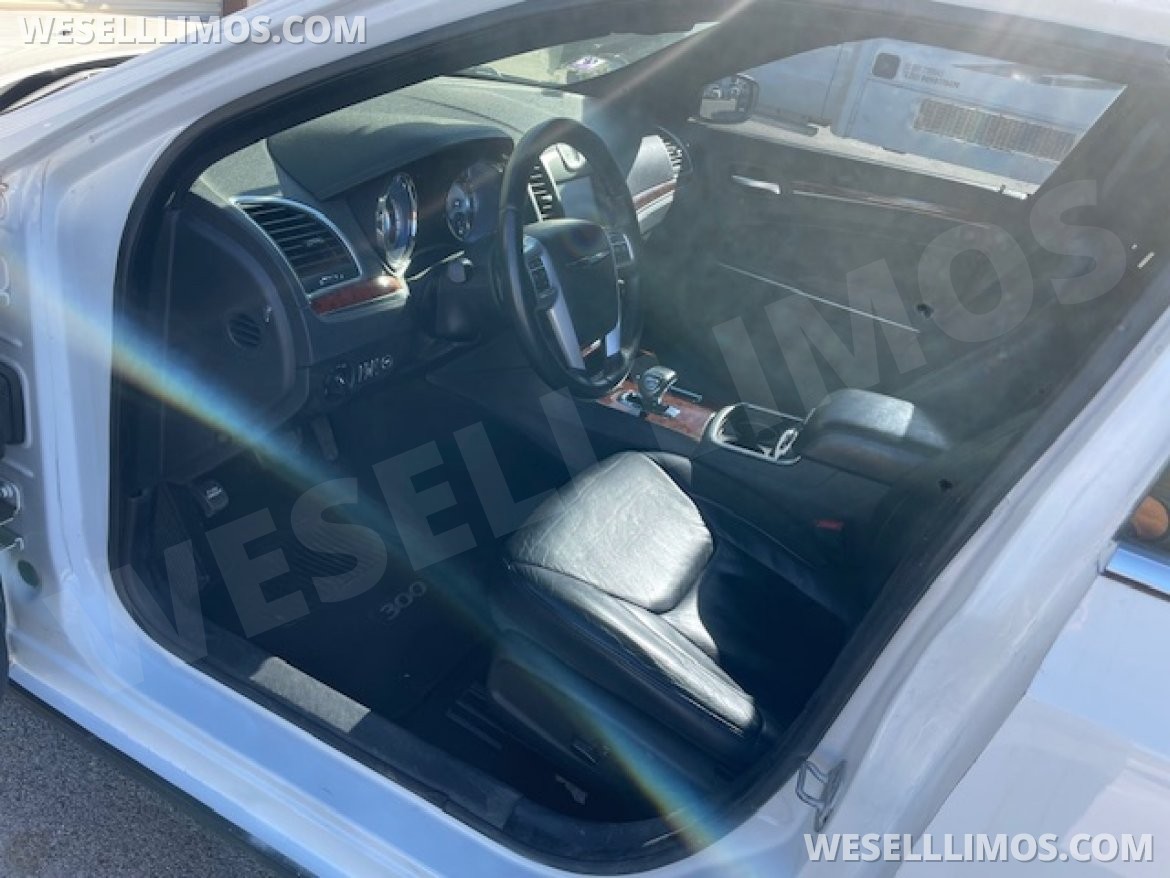 Limousine for Sale in Austin, TX - Photo 9
