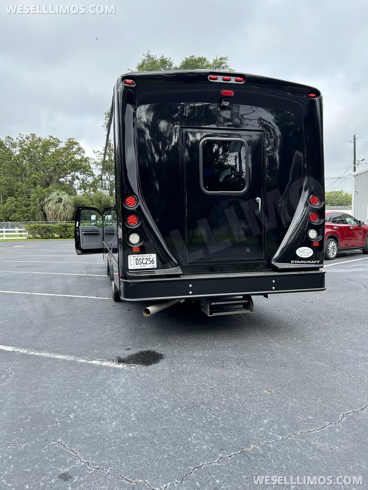 Executive Shuttle for Sale in Garden City, GA - Photo 3
