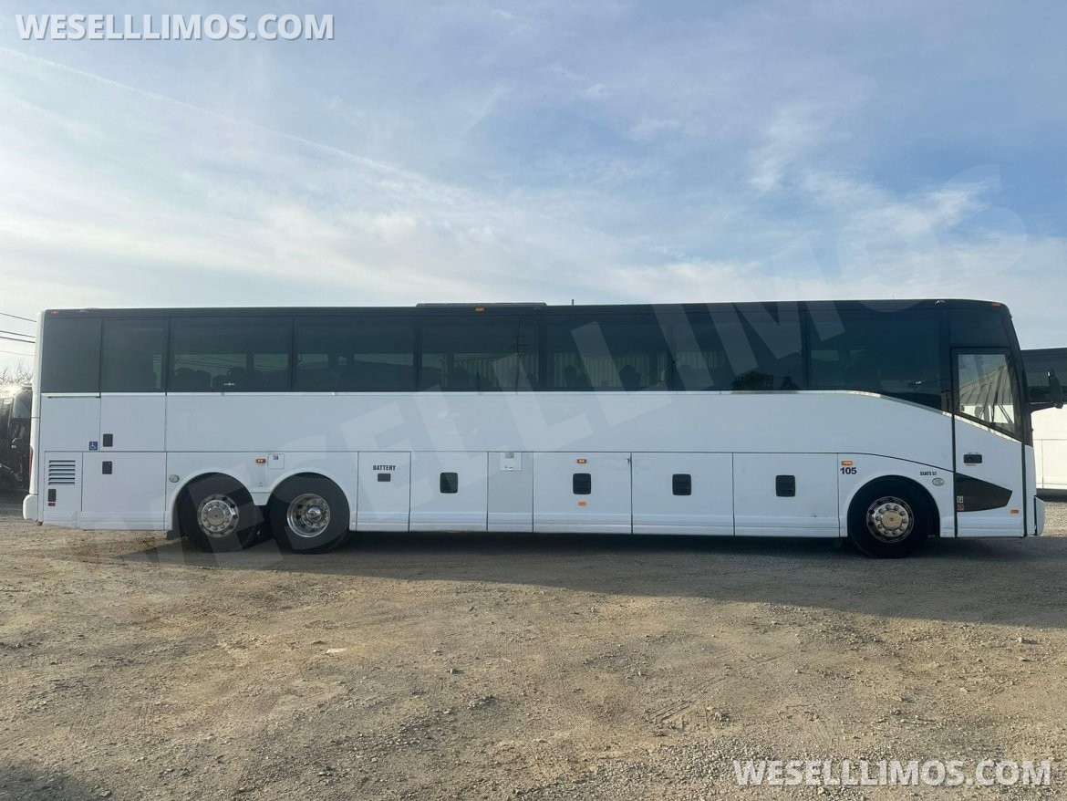 Motorcoach for Sale in Anaheim, CA - Photo 9