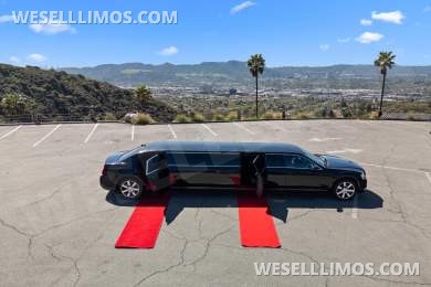 2020 Chrysler limousine - Limousine for Sale in Glendale, CA - Photo 9