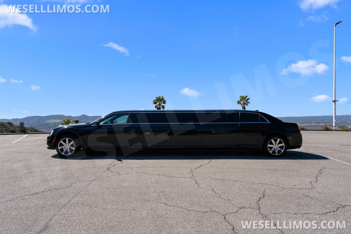 Limousine for Sale in Glendale, CA - Photo 17