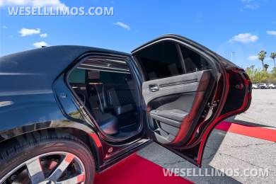 2020 Chrysler limousine - Limousine for Sale in Glendale, CA - Photo 11