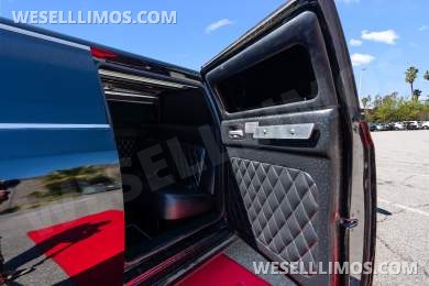 2020 Chrysler limousine - Limousine for Sale in Glendale, CA - Photo 18