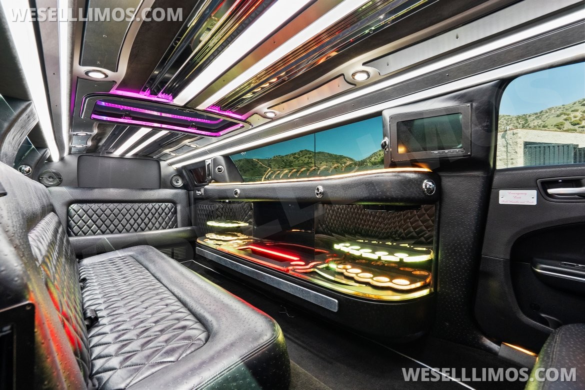 Limousine for Sale in Glendale, CA - Photo 21
