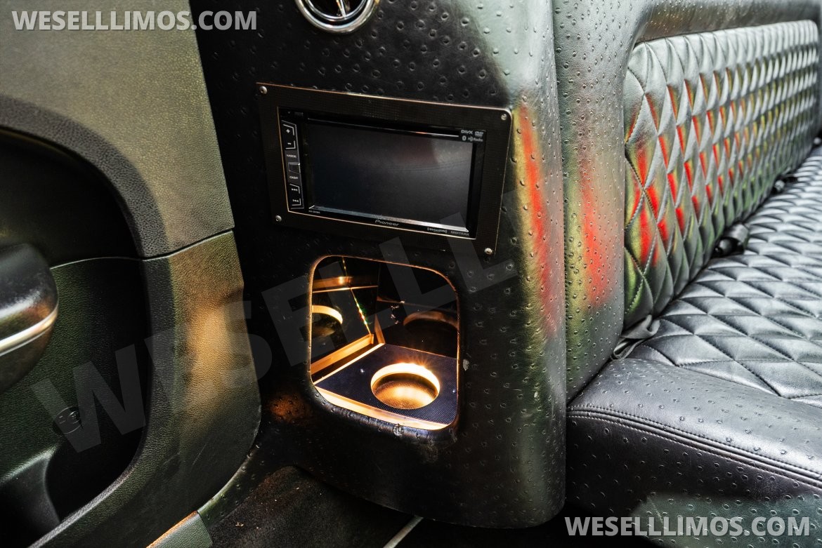 Limousine for Sale in Glendale, CA - Photo 31