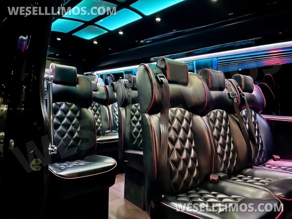 2016 Mercedes-Benz 3500 Sprinter for Sale in Laguna Niguel, CA - Photo 2
