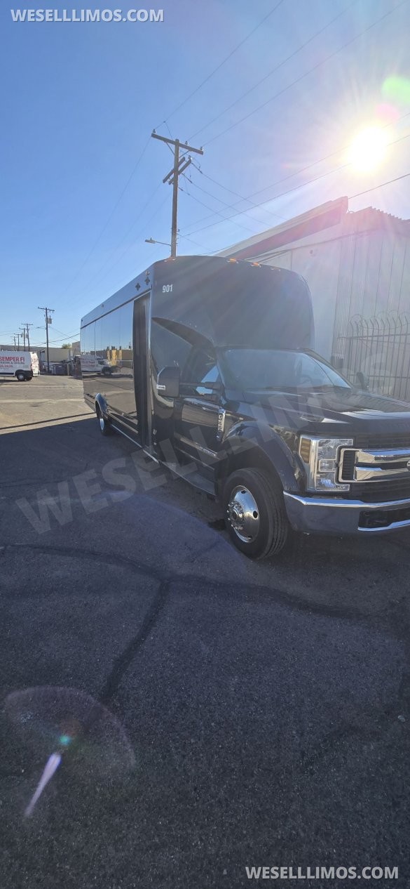 2018 Ford F550 Shuttle Bus for Sale in Laguna Niguel, CA - Photo 2