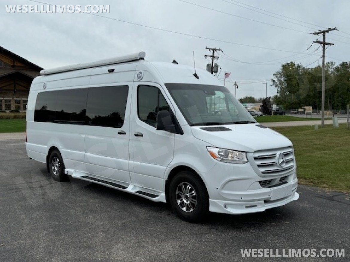 Sprinter for Sale in Elkhart, IN - Main Photo