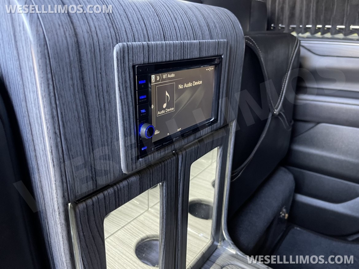 CEO SUV Mobile Office for Sale in Ontario, CA - Photo 9