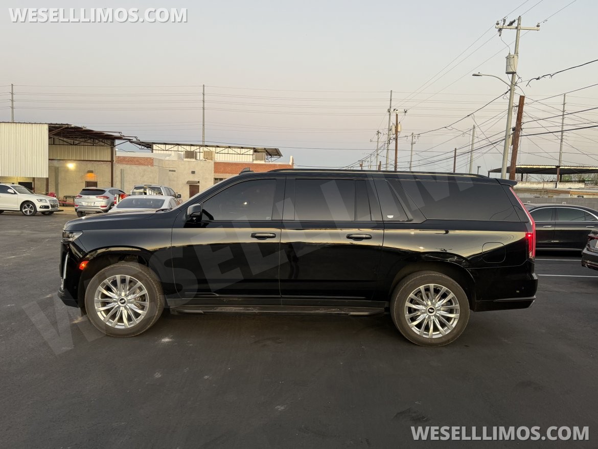 SUV for Sale in Phoenix, AZ - Photo 3