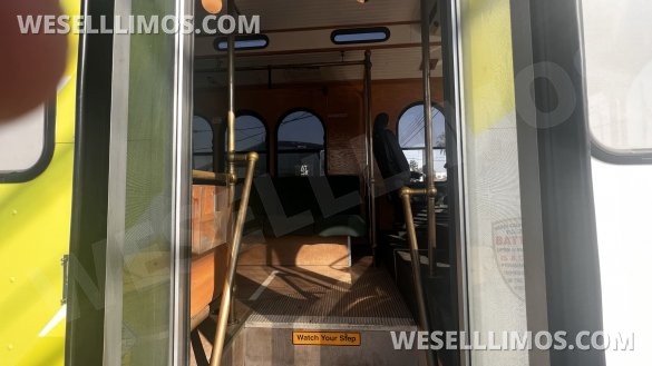 2014 Ford F53 Trolley for Sale in Anaheim, CA - Photo 2