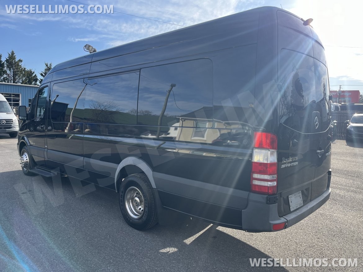 Limo Bus for Sale in Pasadena, MD - Photo 5