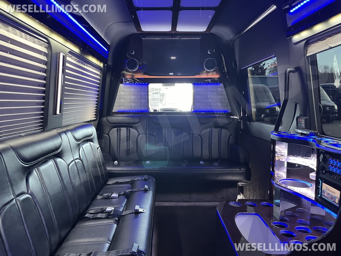 Limo Bus for Sale in Pasadena, MD - Main Photo