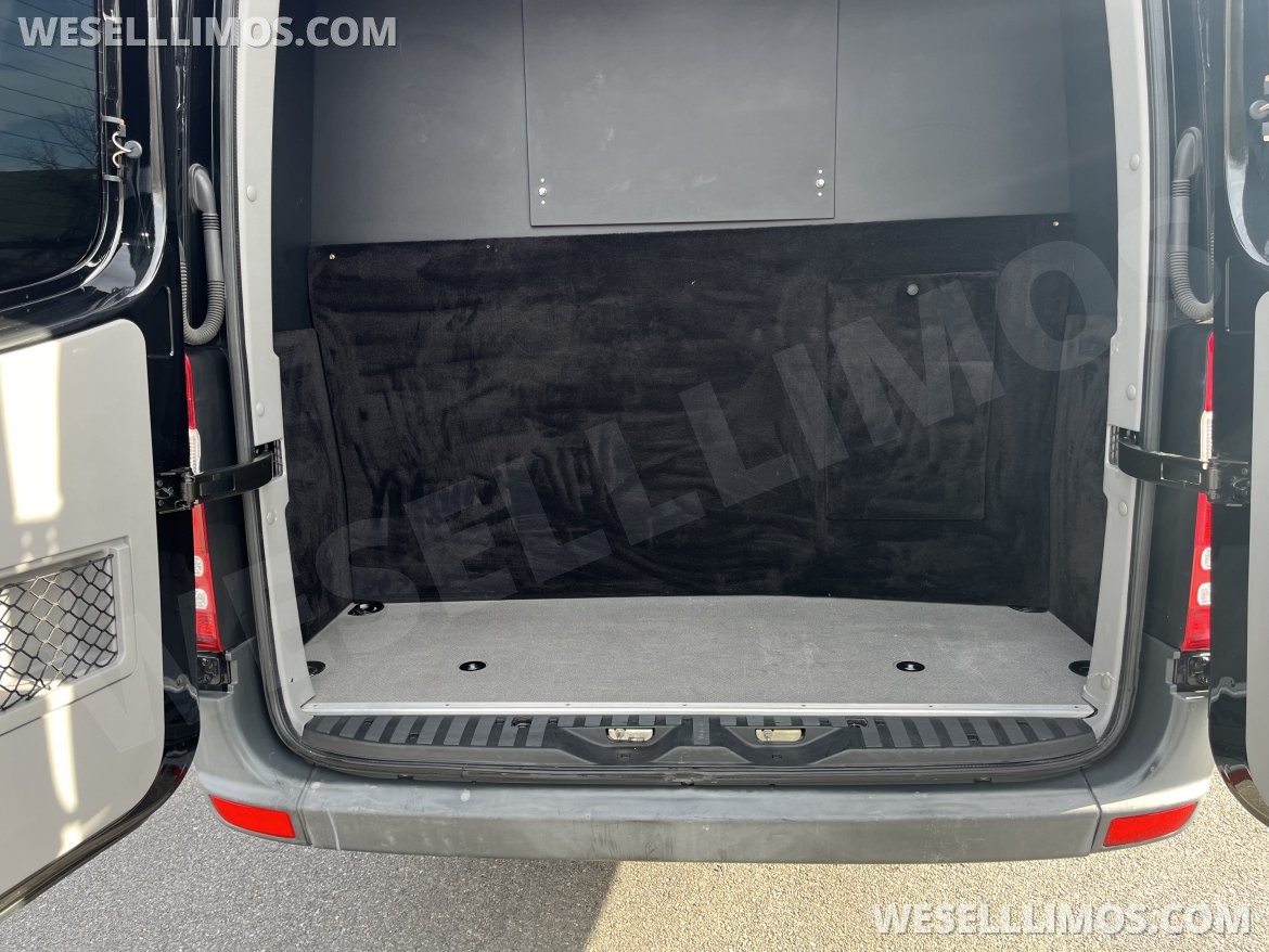 Limo Bus for Sale in Pasadena, MD - Photo 8