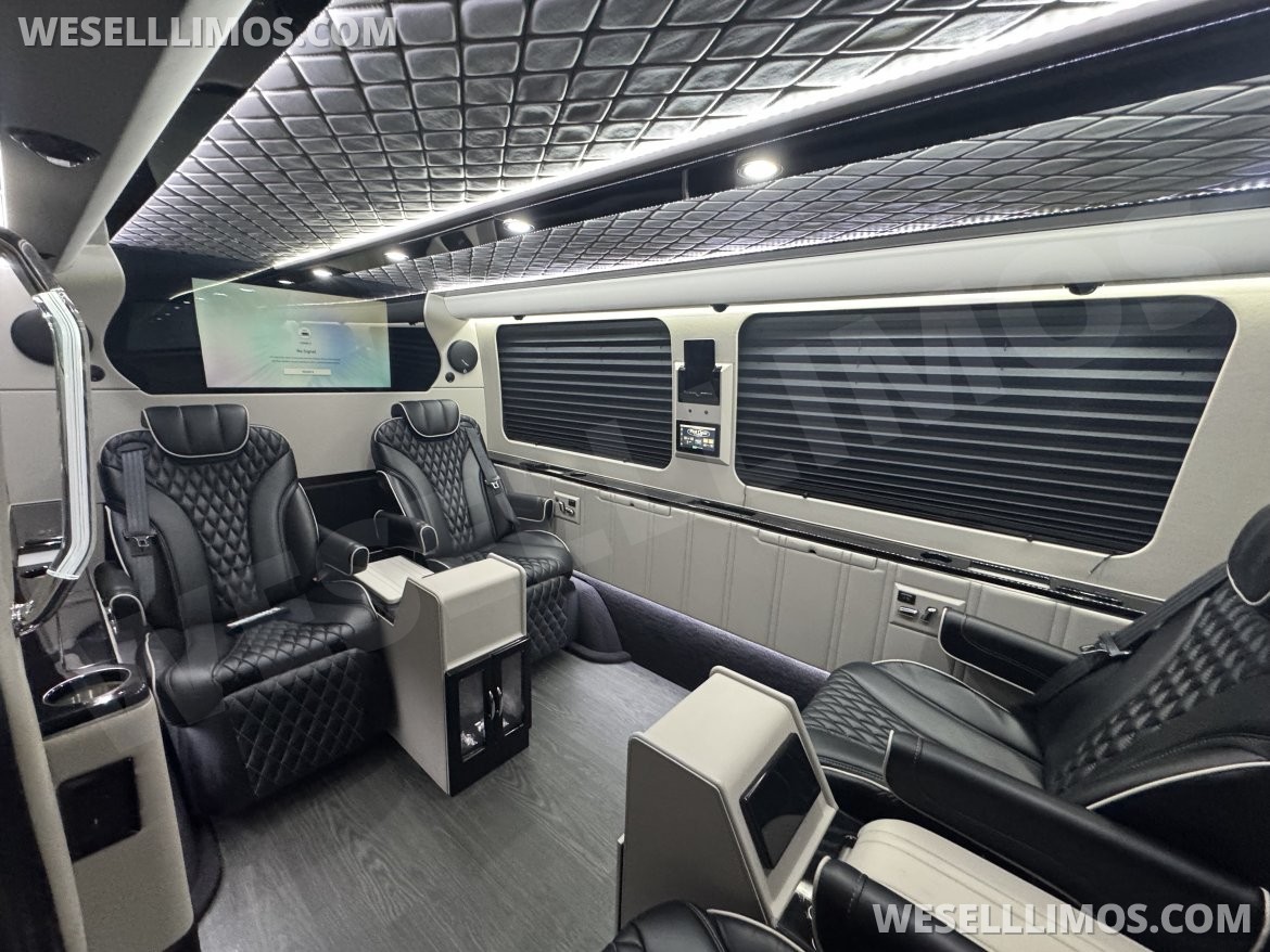 Sprinter for Sale in Springfield, MO - Main Photo