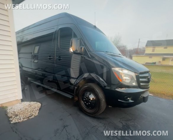 2017 Mercedes-Benz 2500 Sprinter for Sale in Jessup, PA - Photo 2