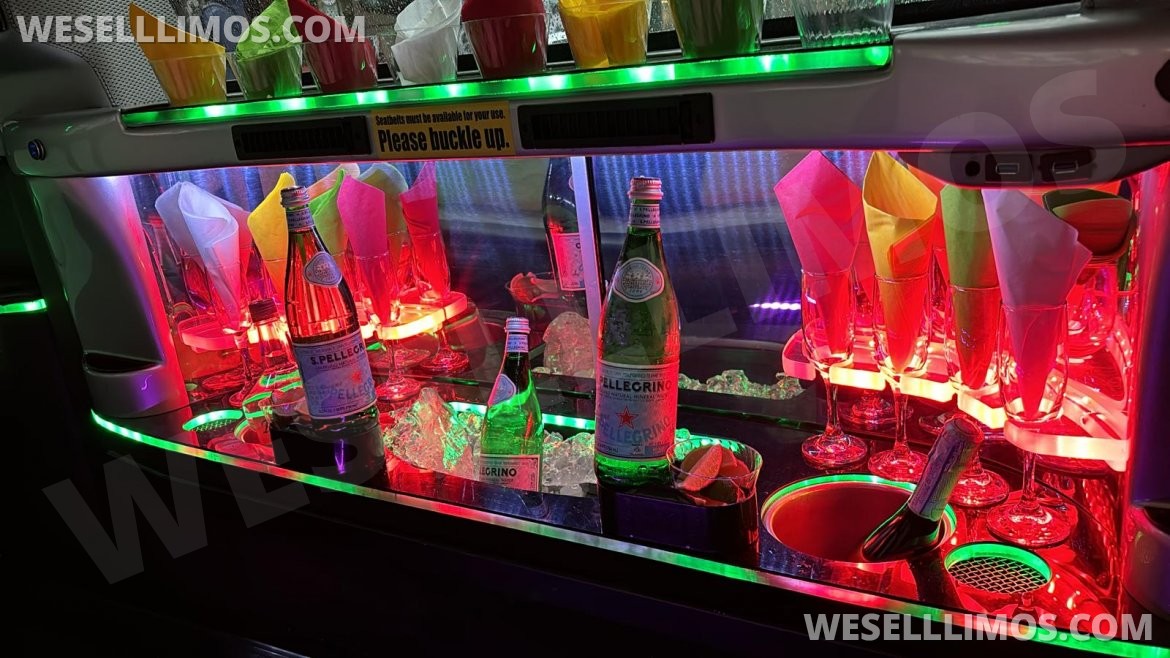 Limousine for Sale in Queens, NY - Photo 4
