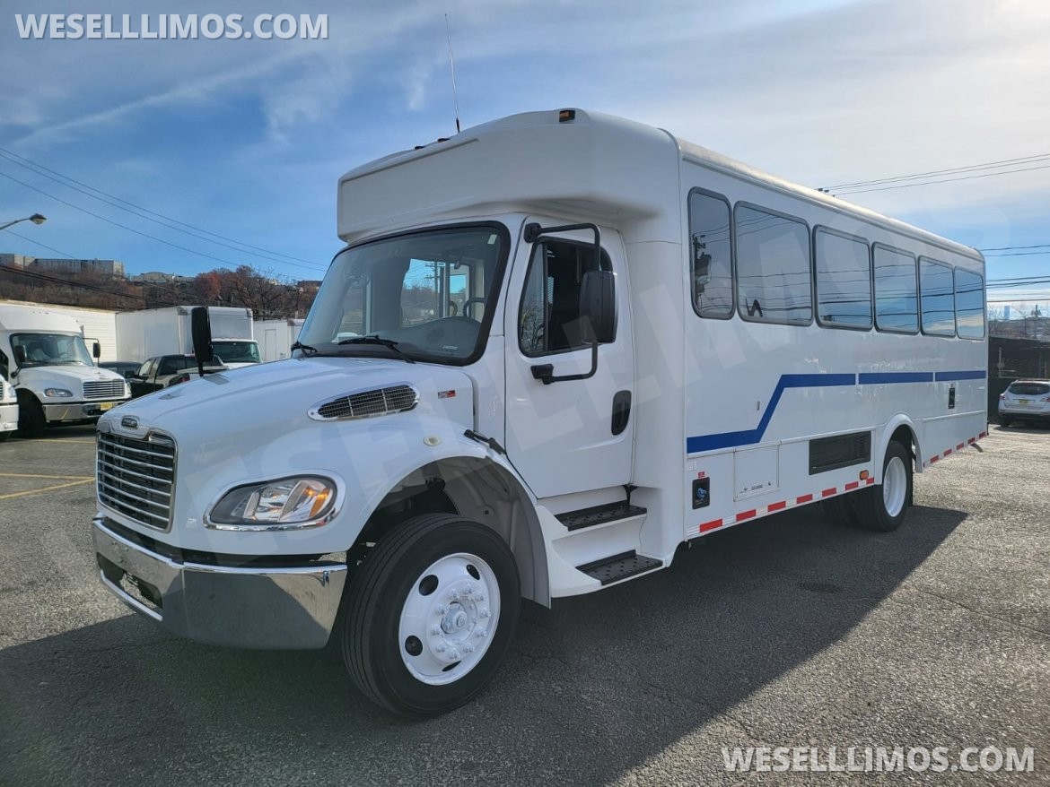 Shuttle Bus for Sale in Fairview, NJ - Main Photo