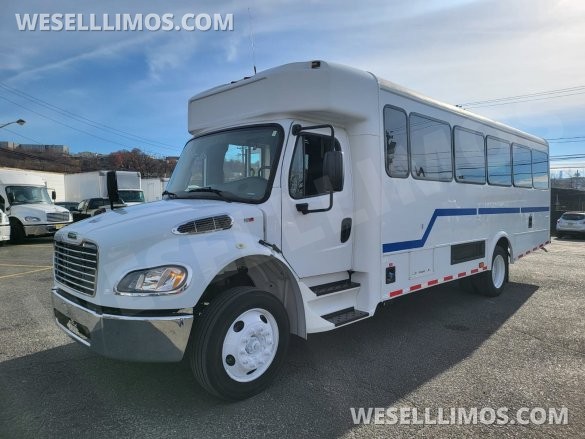 2018 Freightliner Glacial S2 Shuttle Bus for Sale in Fairview, NJ - Main Photo