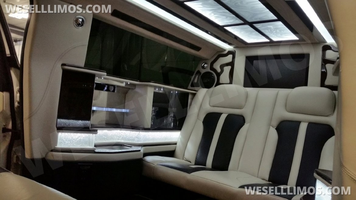Limousine for Sale in Springboro, OH - Photo 6