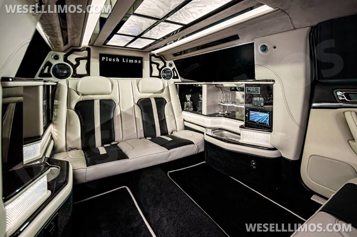 Limousine for Sale in Springboro, OH - Photo 7