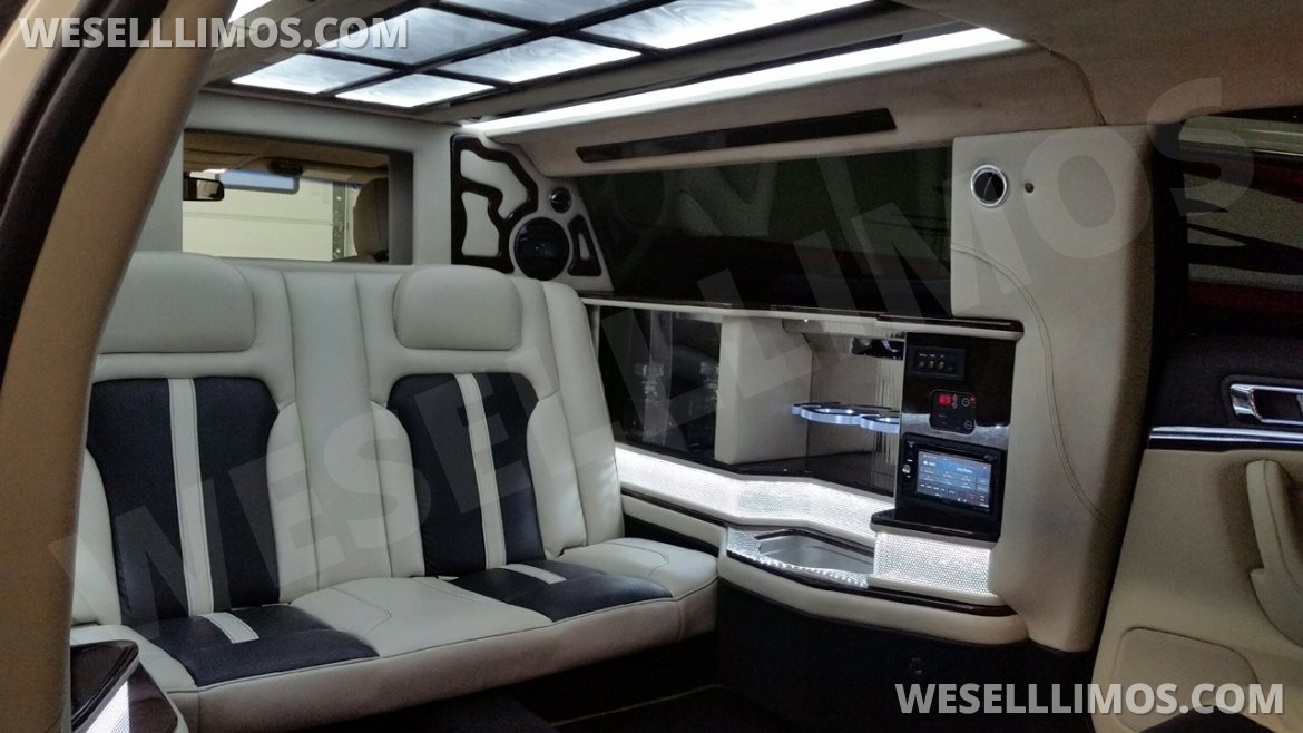 Limousine for Sale in Springboro, OH - Photo 9