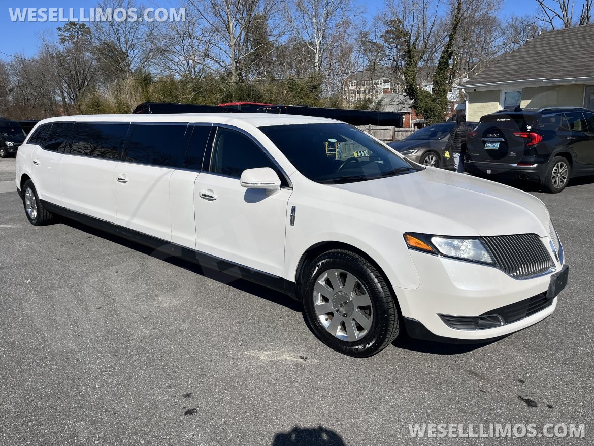 Limousine for Sale in Pasadena, MD - Main Photo