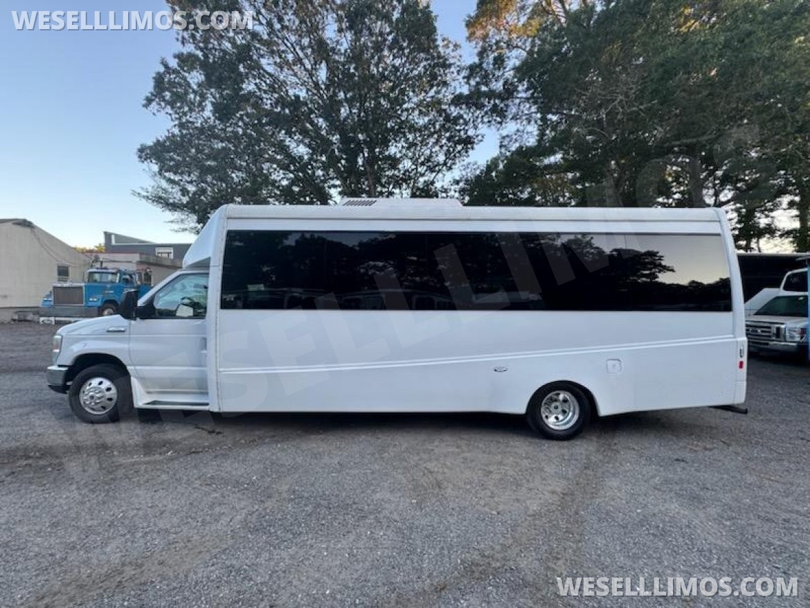 Executive Shuttle for Sale in Westport, MA - Photo 14