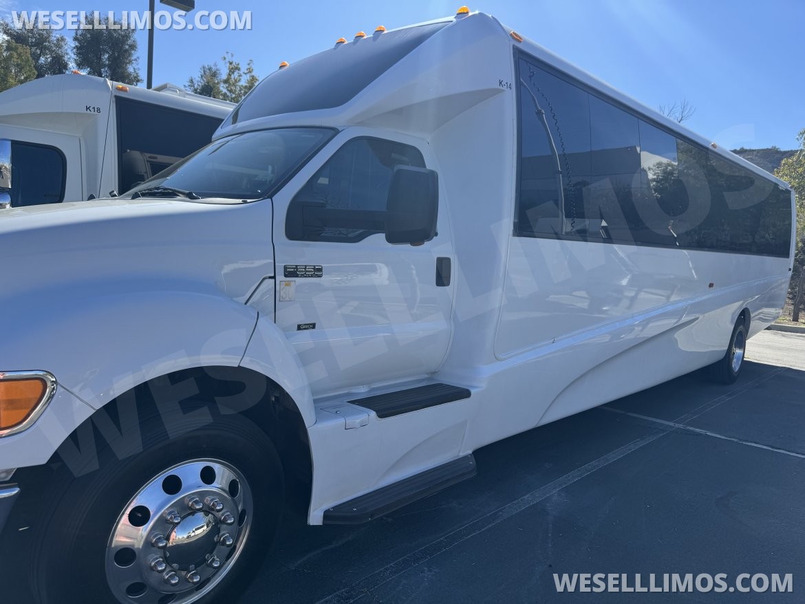 Shuttle Bus for Sale in Laguna Niguel, CA - Photo 2