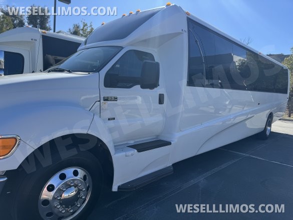 2013 Ford F650 Shuttle Bus for Sale in Laguna Niguel, CA - Photo 2