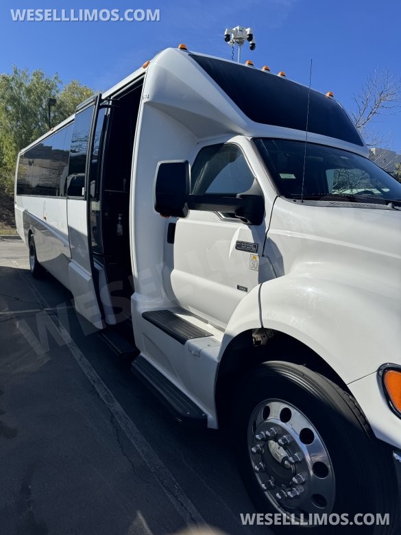 2013 Ford F650 Shuttle Bus for Sale in Laguna Niguel, CA - Photo 3