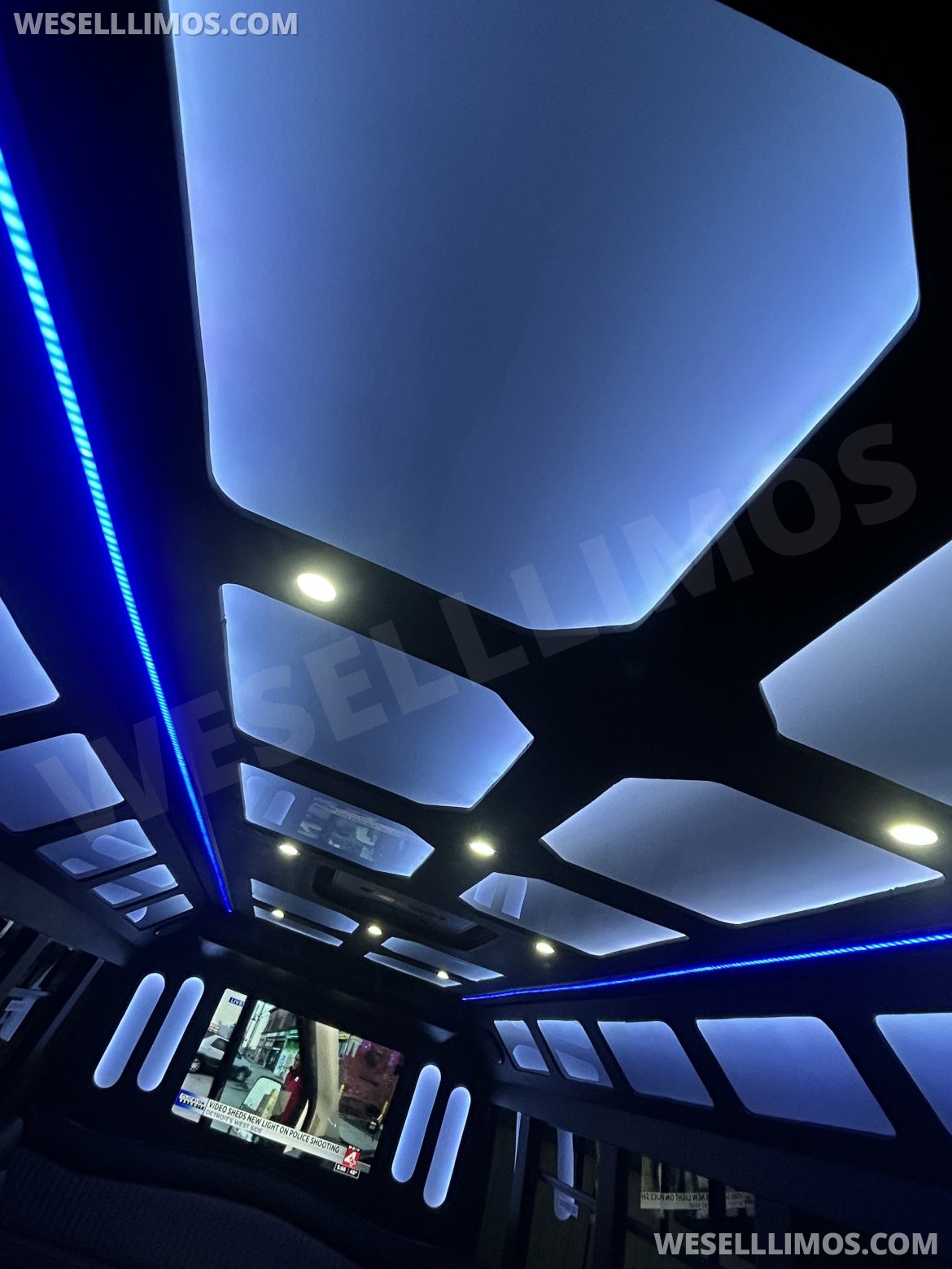Limo Bus for Sale in fraser, MI - Photo 12