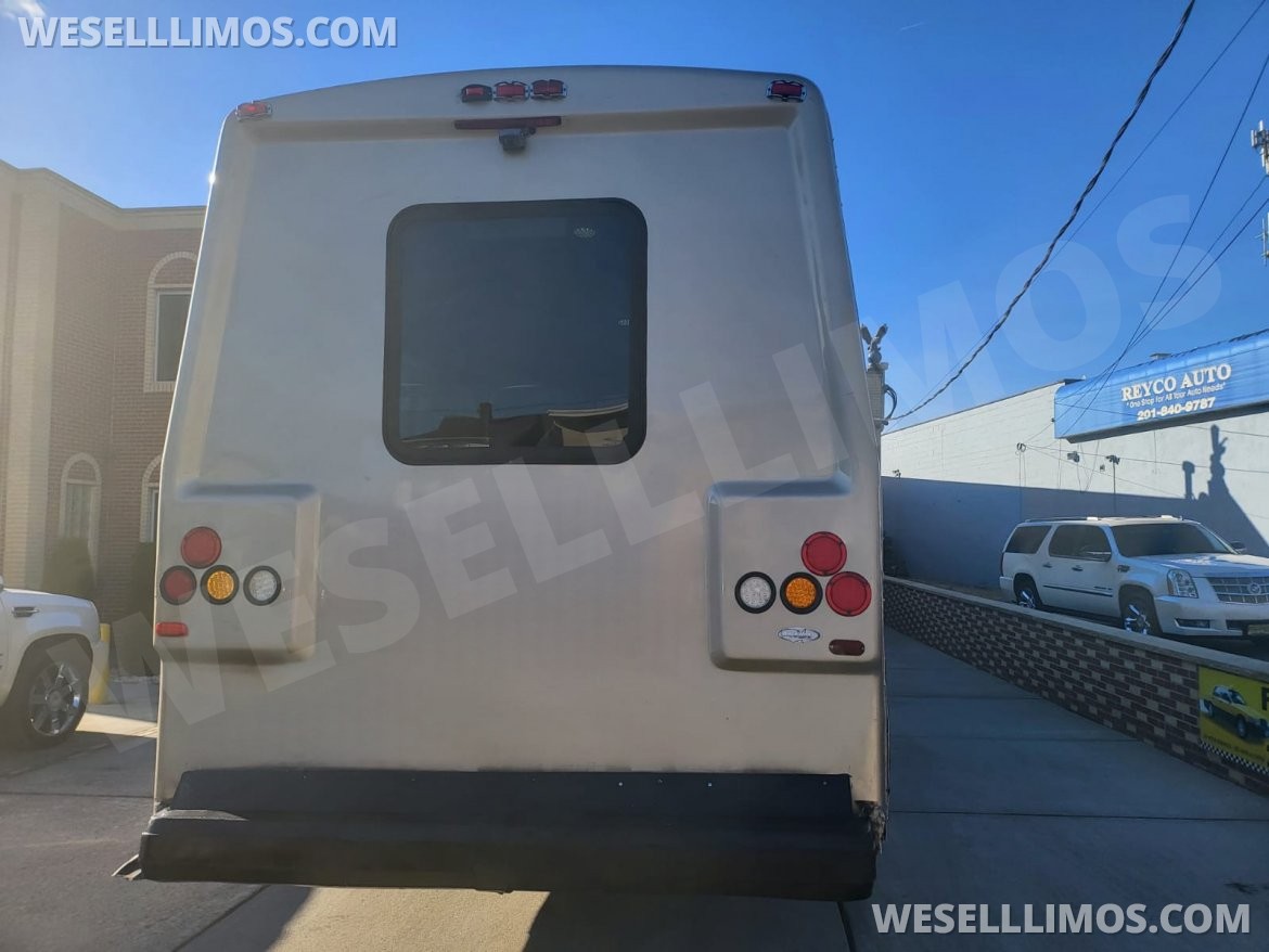 Shuttle Bus for Sale in Fairview, NJ - Photo 5