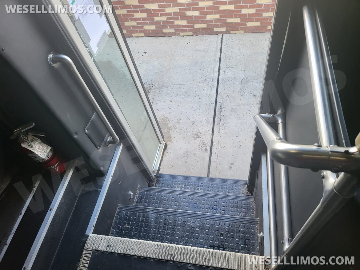 Shuttle Bus for Sale in Fairview, NJ - Photo 6