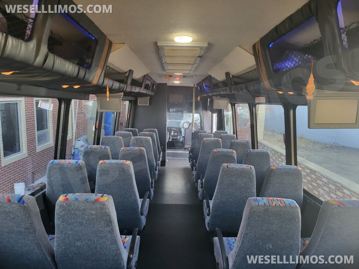 Shuttle Bus for Sale in Fairview, NJ - Photo 11