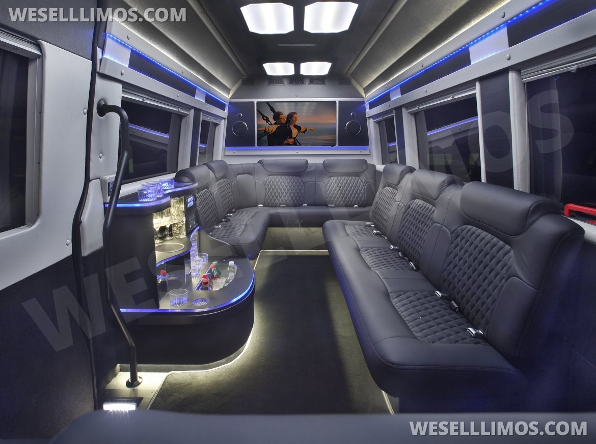 Sprinter for Sale in Haverhill, MA - Main Photo