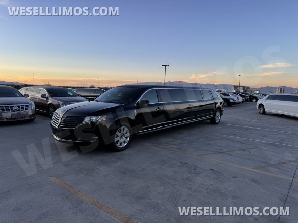 2017 Lincoln MKT Limousine for Sale in Las Vegas, NV - Main Photo