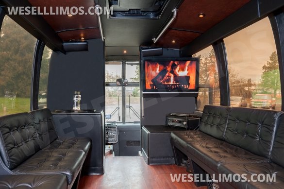 1988 Prevost Coach Limo Bus for Sale in tualatin, OR - Photo 3