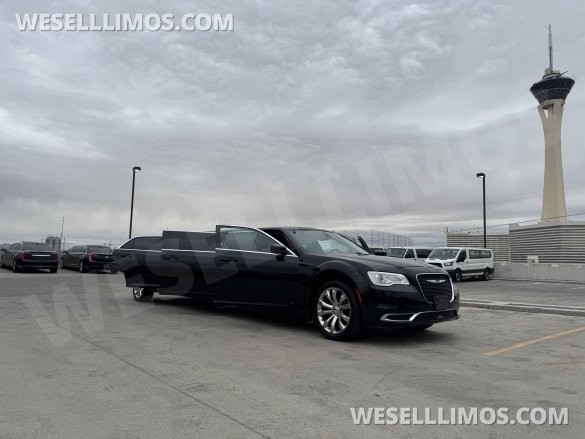 2017 Chrysler 300 Limousine Limousine for Sale in Las Vegas, NV - Main Photo