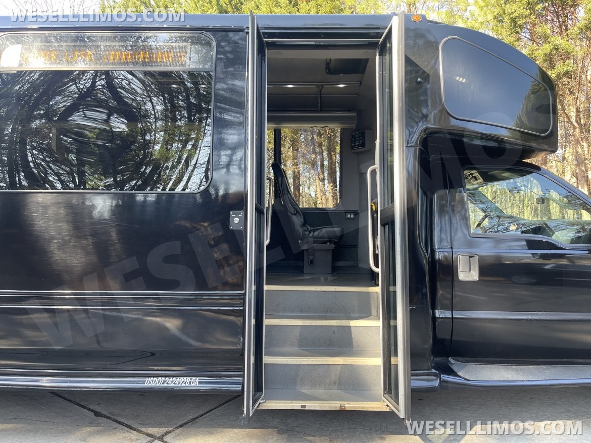 Executive Shuttle for Sale in Atlanta, GA - Photo 10