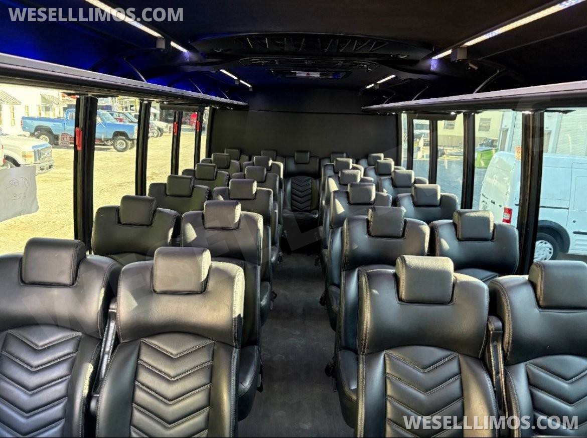 Executive Shuttle for Sale in Orlando, FL - Photo 3