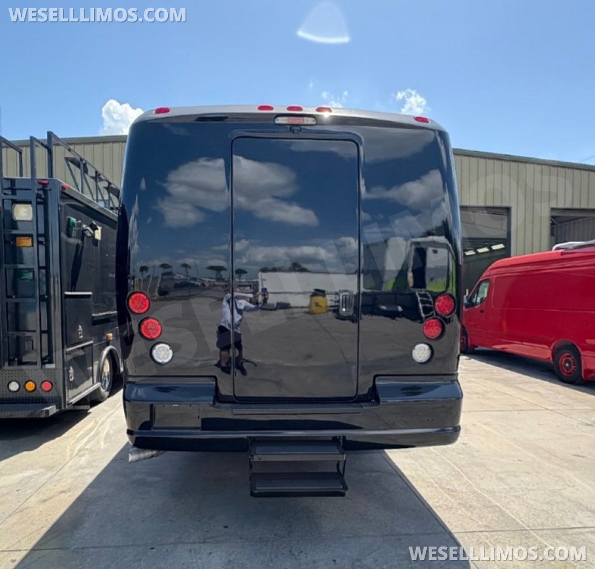 Executive Shuttle for Sale in Orlando, FL - Photo 10