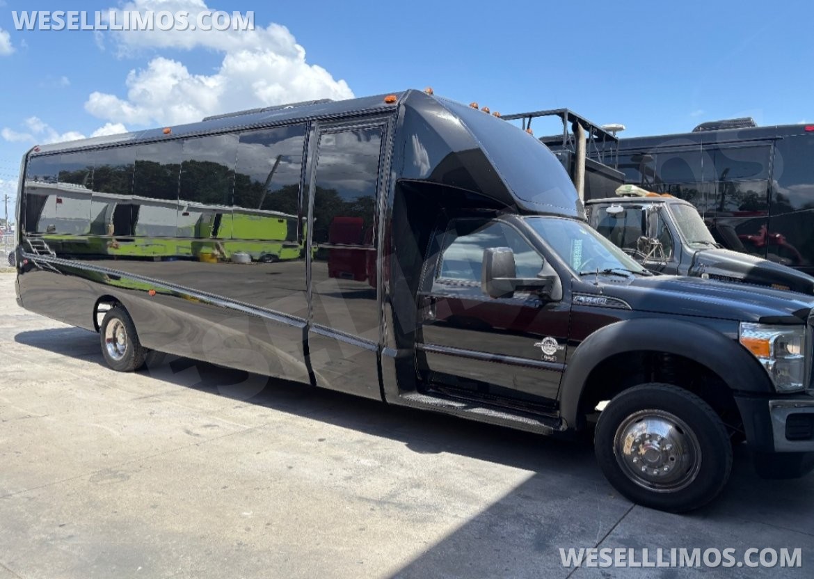 Executive Shuttle for Sale in Orlando, FL - Photo 2