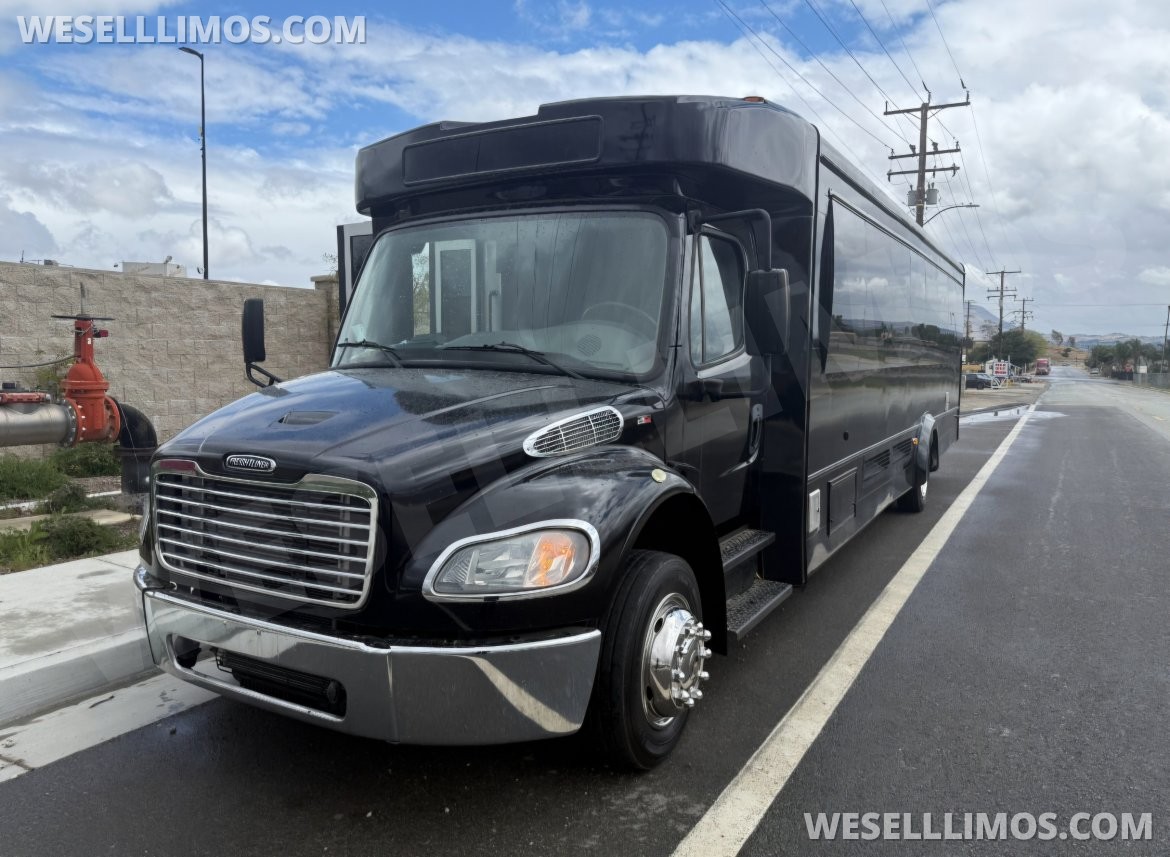 Limo Bus for Sale in Orlando, FL - Photo 15