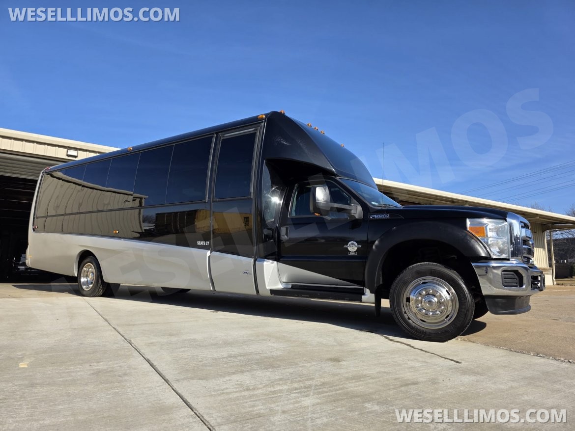 Executive Shuttle for Sale in Erie, PA - Photo 6