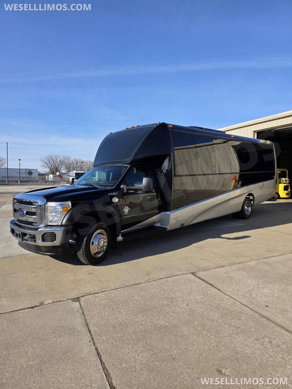 Executive Shuttle for Sale in Erie, PA - Photo 13