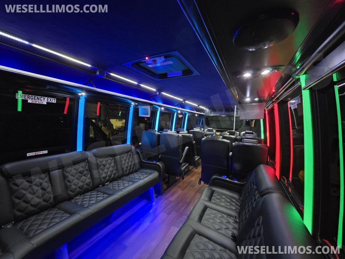 Executive Shuttle for Sale in Erie, PA - Photo 18