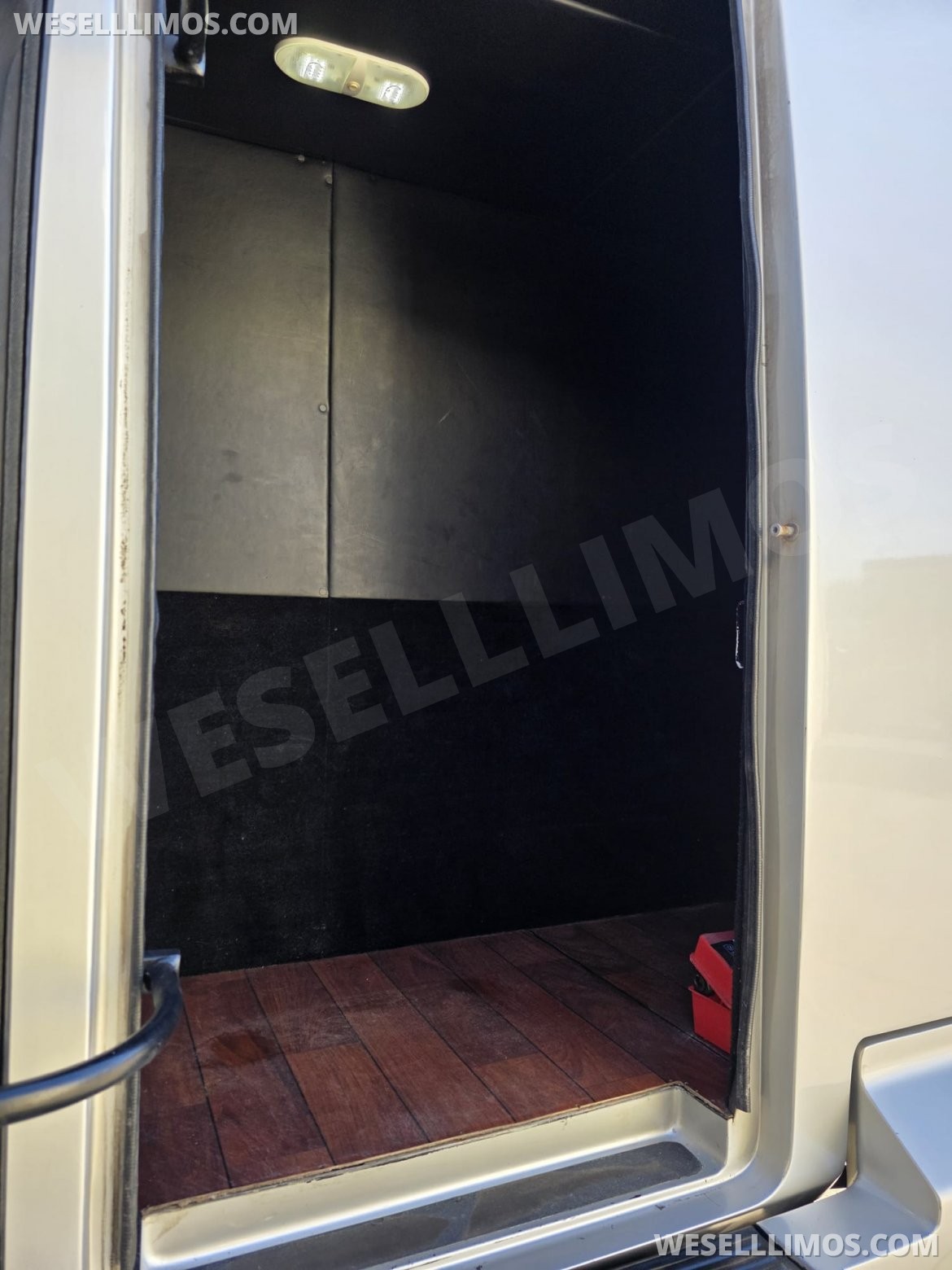 Executive Shuttle for Sale in Erie, PA - Photo 26