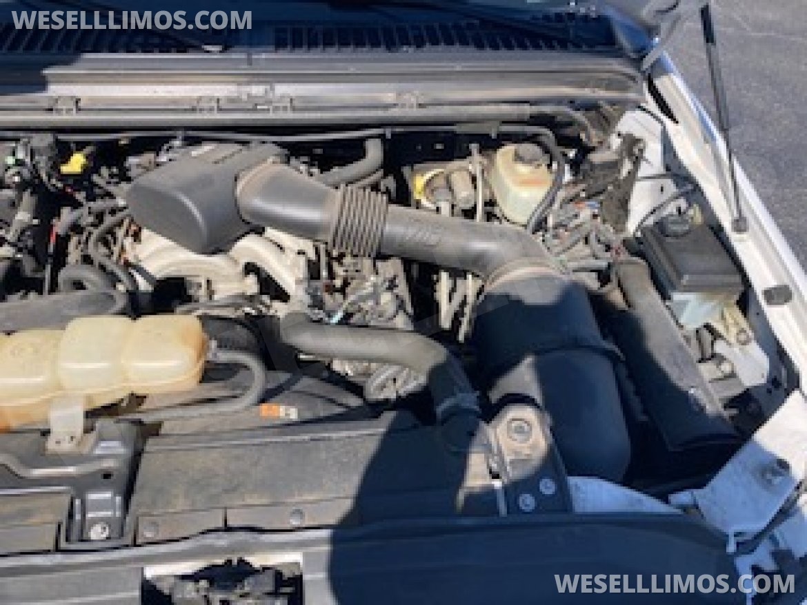 Limousine for Sale in chattanooga, TN - Photo 11