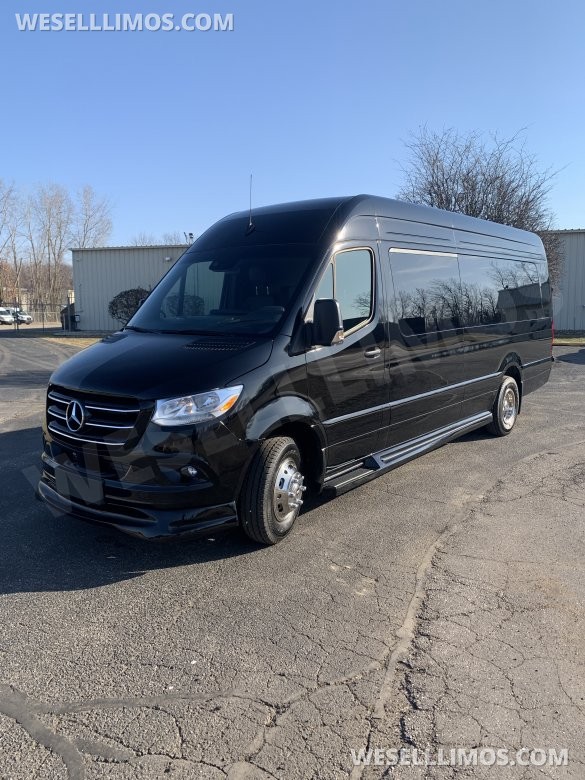2025 Mercedes-Benz 3500 XD Sprinter for Sale in Elkhart, IN - Photo 3